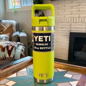 YETI Rambler 18oz Bottle chartreuse NWT